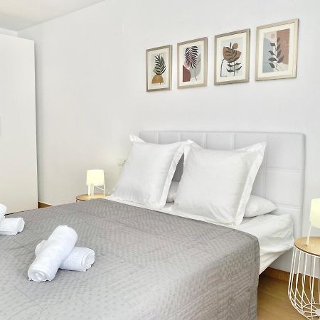 Sofia Suites Кембрилс Екстериор снимка